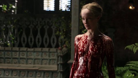 Lotte Verbeek - Nude Breasts in Outlander s03e12 (2017)