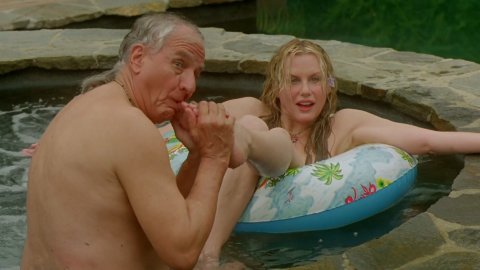 Daryl Hannah - Nude Breasts in Keeping Up with the Steins (2006)