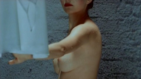 Stefanie Stappenbeck - Nude Breasts in Rosenkavalier (1997)