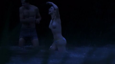 Sarka Vankova, Irena Machova, Ida Sovova, Katerina Odarcenkova - Nude Breasts in Panic je nanic (2006)