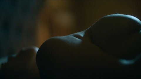 Carol Rovira - Nude Breasts in Presunto Culpable s01e02-05 (2018)