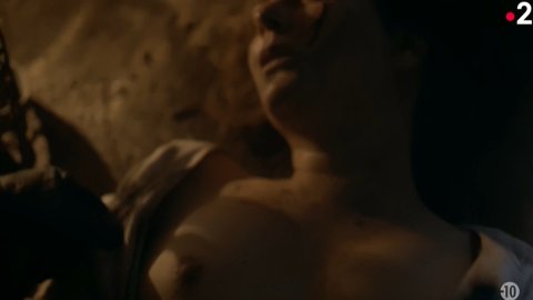 Laura Smet, Caroline Borderieux - Nude Breasts in La Garçonne s01e04 (2020)