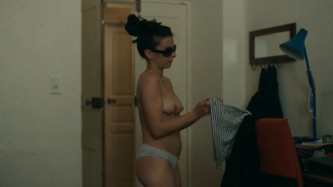 Delia Sepulcre-Nativi - Nude Breasts in A Violent Life (2017)