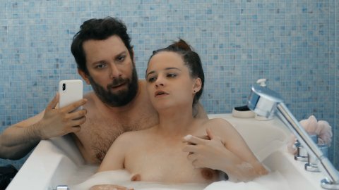 Jasna Fritzi Bauer - Nude Breasts in jerks. s03e01 (2019)