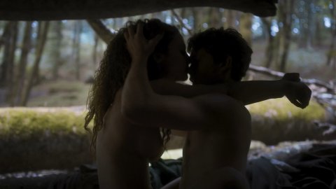 Nina Fotaras - Nude Breasts in The Name of the Rose s01e05 (2019)