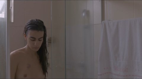 Clara Gallo - Nude Breasts in Ainda Não Acabámos: Como Se Fosse Uma Carta (2017)