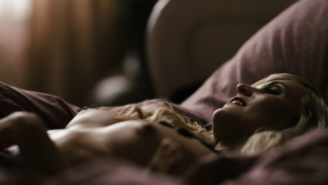 Anna Baranowska - Nude Breasts in You Are Wanted s02e03-04 (2018)