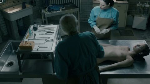 Muriel Wimmer - Nude Breasts in Dead End s01e05 (2019)