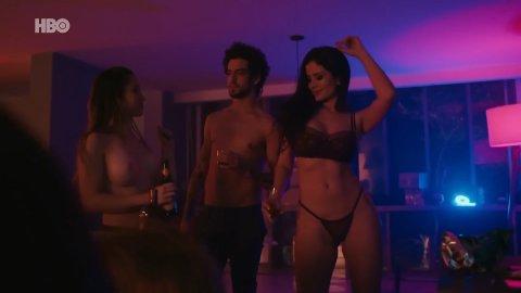 Nabia Vilela - Nude Breasts in The Secret Life of Couples s02e03 (2019)