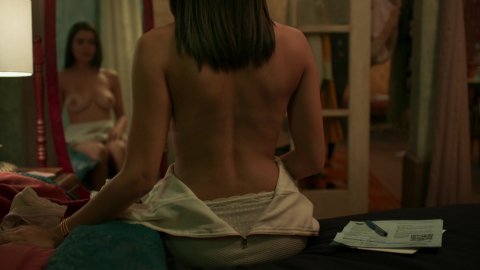 Paulina Gaitan - Nude Breasts in Diablo Guardián s01e03 (2018) #2