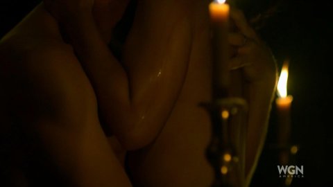 Amirah Vann - Nude Breasts in Underground s01e02 (2016)