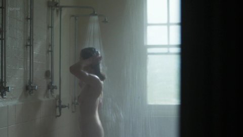 Jeany Spark - Nude Breasts in Collateral s01e02 (2018)