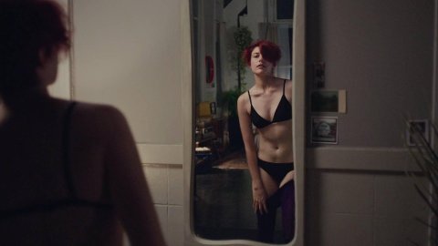 Nathalie Love, Greta Gerwig - Nude Breasts in 20th Century Women (2016)