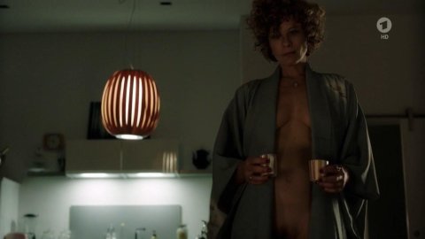 Anna Schafer - Nude Breasts in Scene of the Crime e1022 (2017)