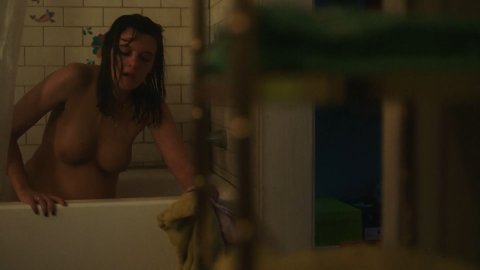 Frankie Shaw - Nude Breasts in SMILF s02e05 (2019)