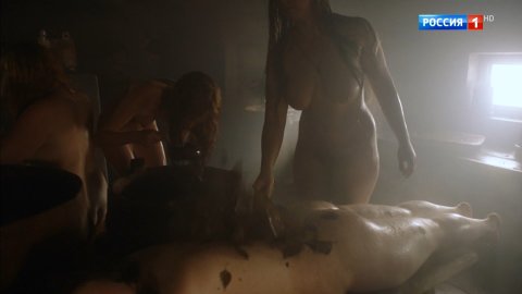 Svetlana Khodchenkova - Nude Breasts in Godunov s01e01 (2018)