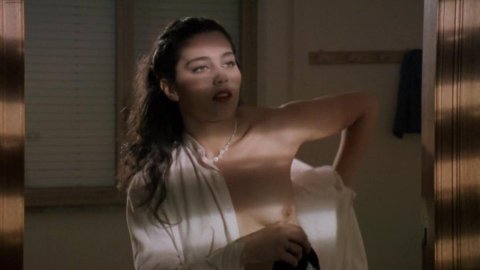 Fabiola Toledo - Nude Breasts in A Blade in the Dark (1983)