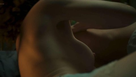 Blanca Suarez, Ana Polvorosa - Nude Breasts in Cable Girls s01 (2017)