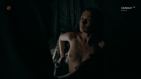 Paulina Szostak - Nude Breasts in Belfer s02e06 (2017)